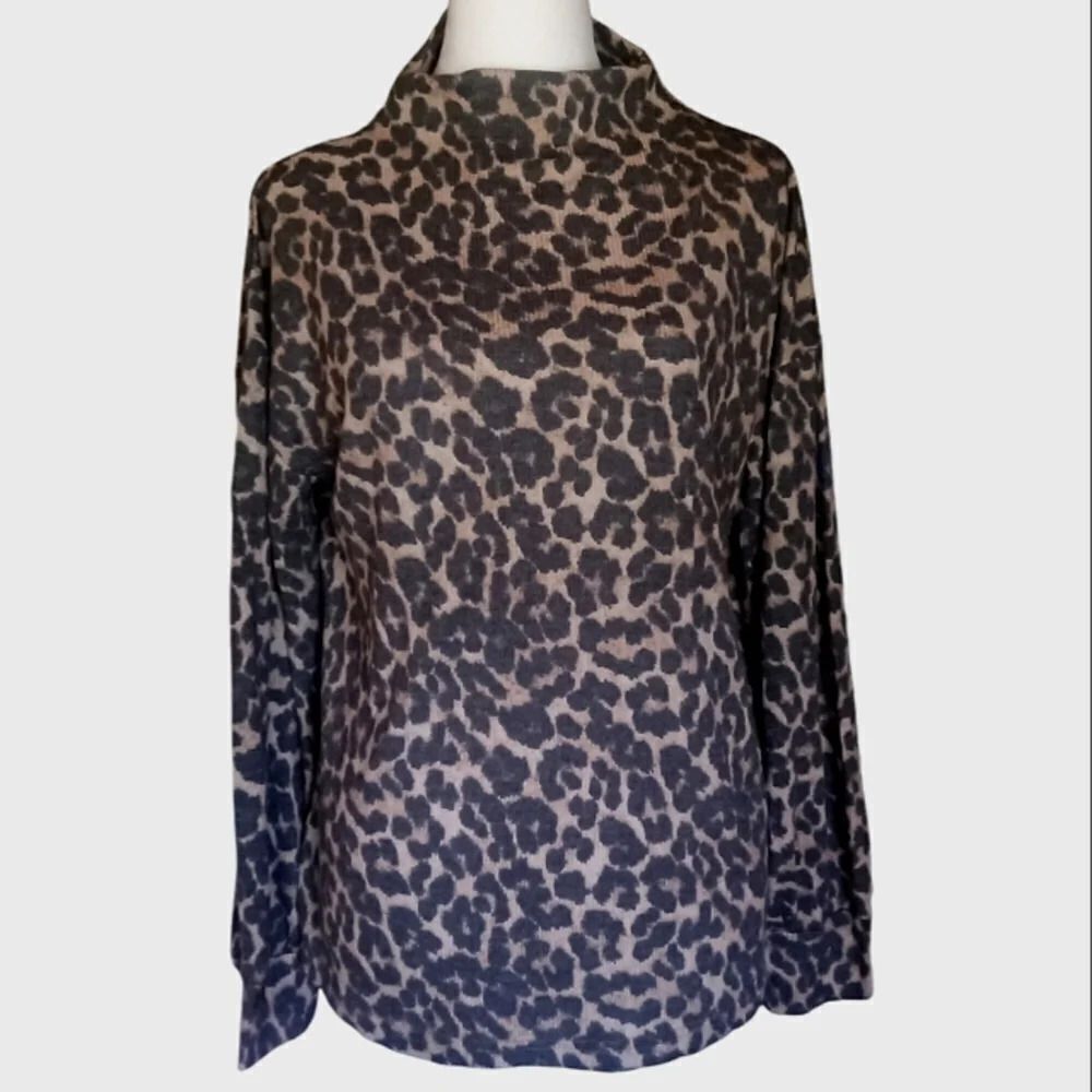Anthropologie BeachLunchLounge Leopard Print Waffle Knit Long Sleeve Medium